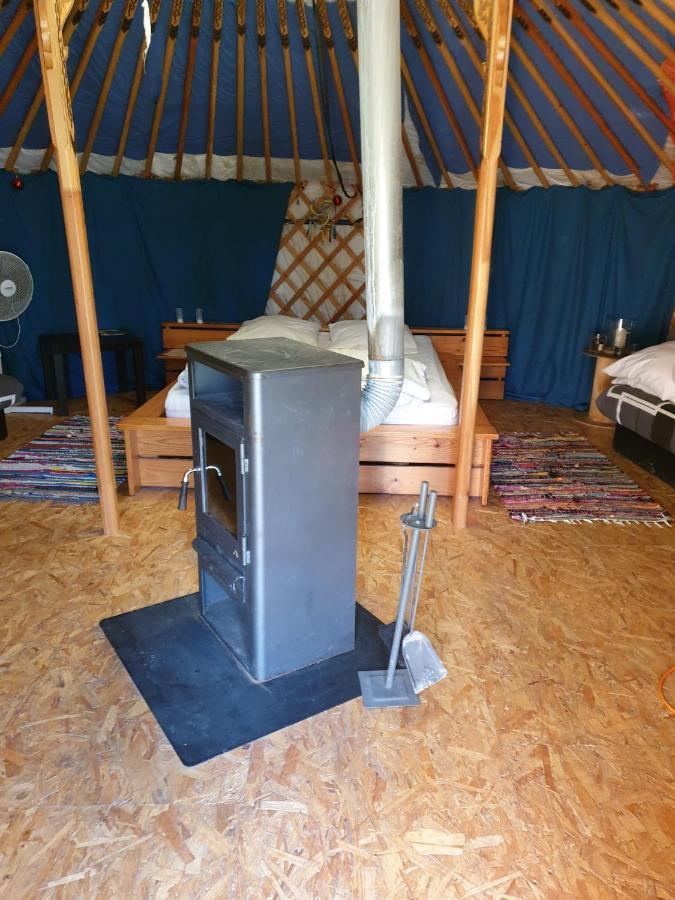 Yourtes 6 Personnes Proche Provins Et Disney Hotel Bannost Kültér fotó